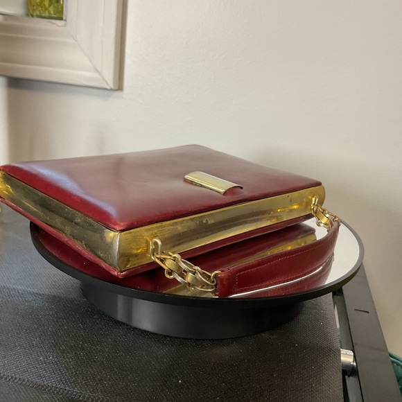 Vintage 1950’s Leather Geometric Handbag ( Must see behind the mirror) 🥰 - Picture 6 of 12